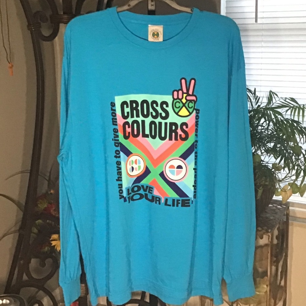 CROSS COLOURS NWT AUTHENTIC 100% COTTON LONG SLEEVES GRAPHIC BLUE T-SHIRT